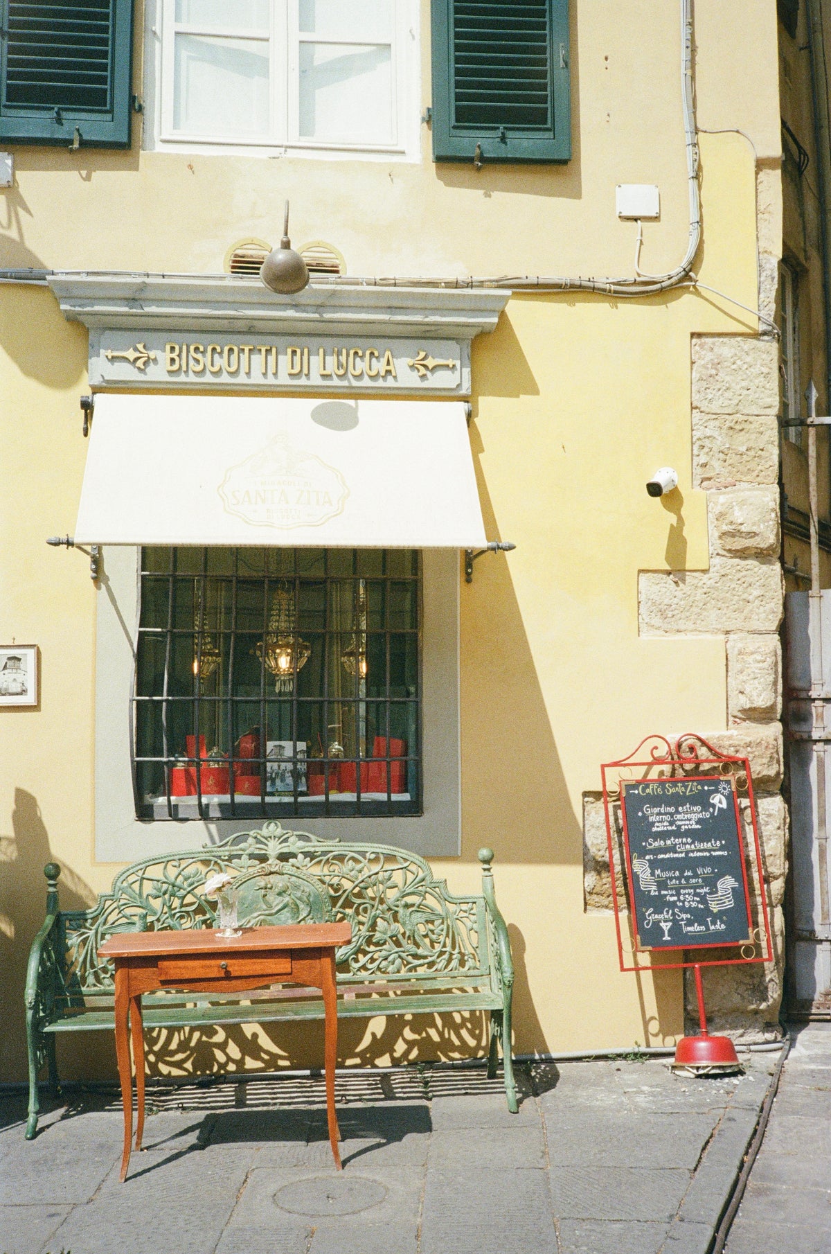 Travel photograph from Tuscany, Abelo Journal